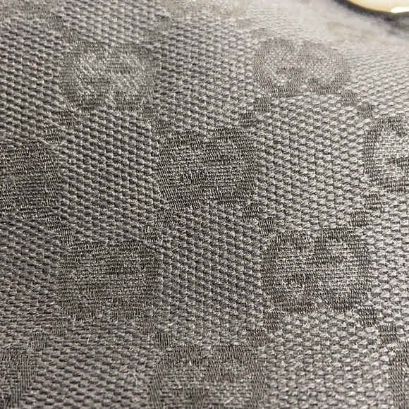 Gucci L6 1/2” x W8” x D4” black small bag EUC - Picture 8 of 16